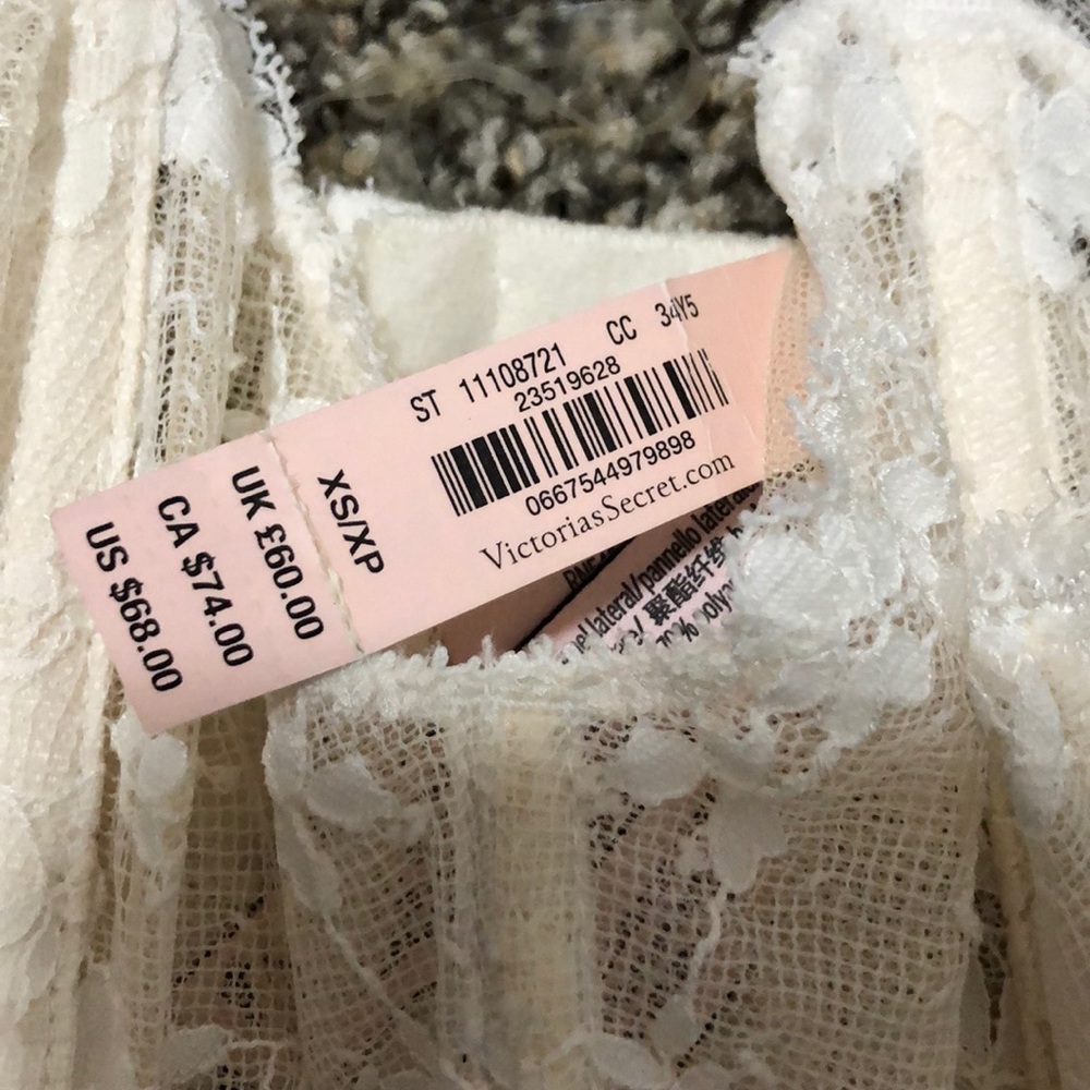 Victoria’s Secret lace corset - Picture 3 of 3